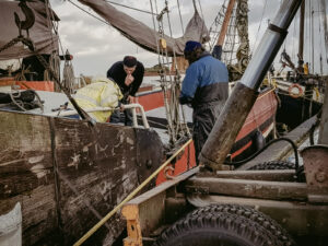 Zwaardbout verwijderen voor het onderhoud aan een zijzwaard